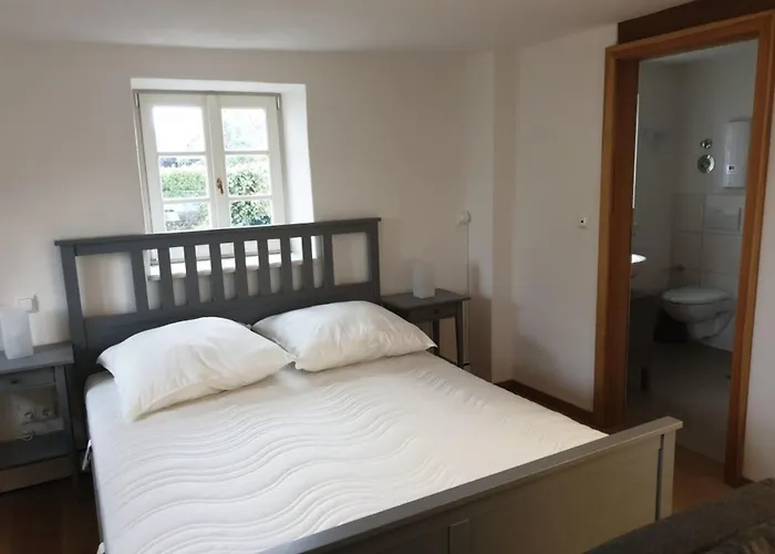 Torhaus - 3 Lilie Apartman Rattelsdorf